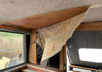 Entscheidung über die Innenverkleidung (Filz) im Boot