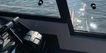 Überfahrt zur Werft nach Hooksiel